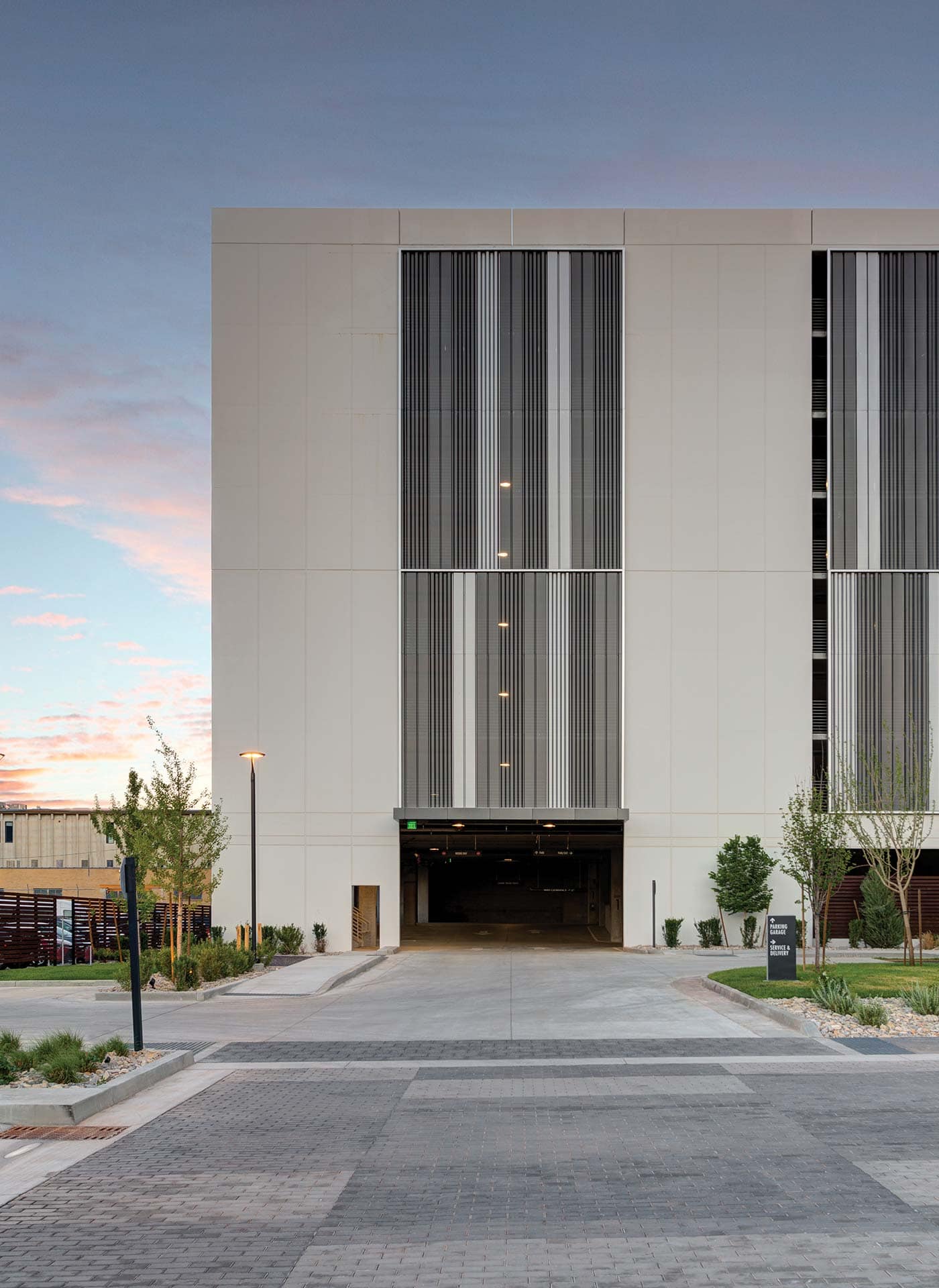 photo-gallery-commercial-office-650-main-05