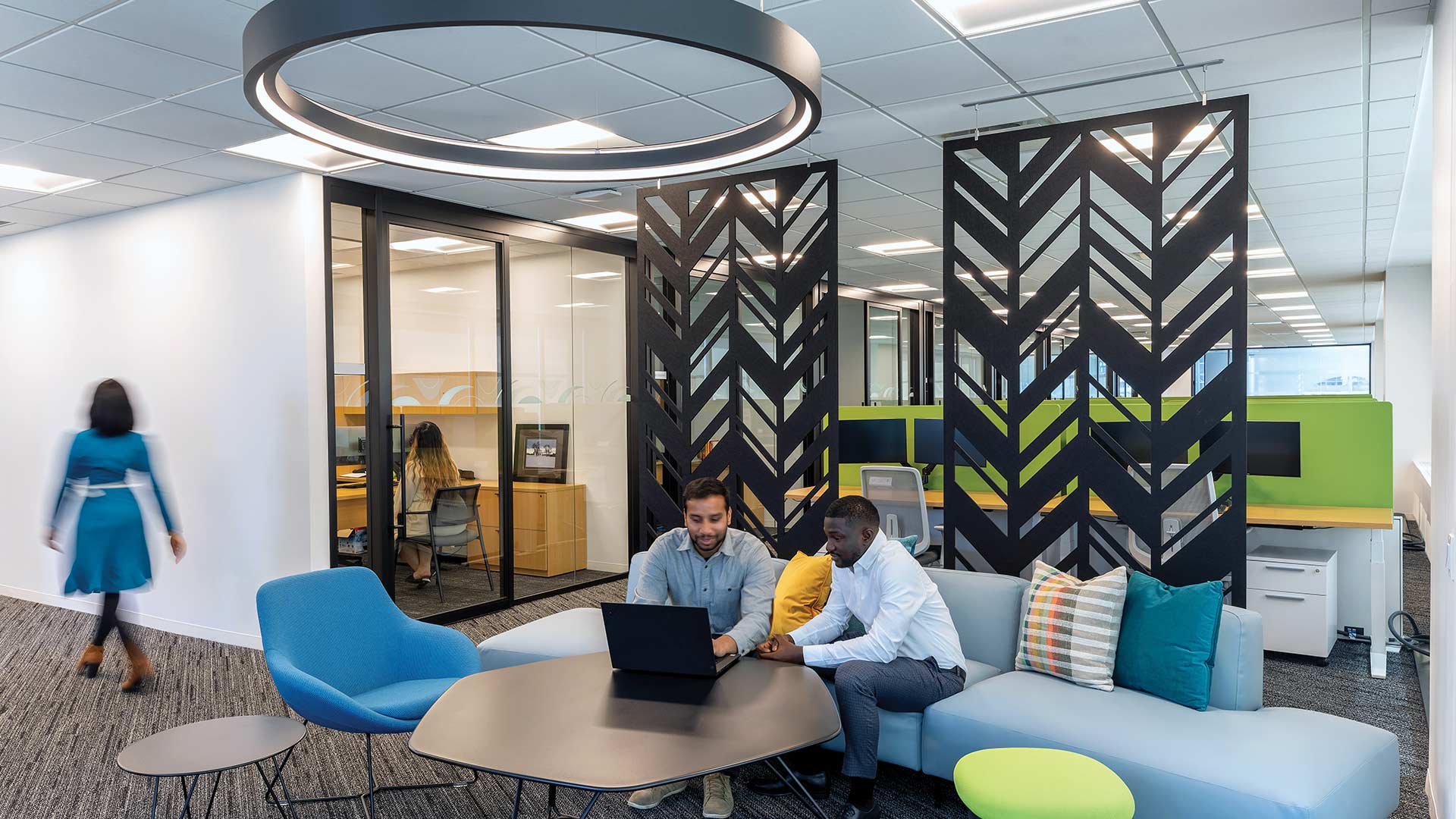 photo-gallery-commercial-office-baker-tilly-canada-05