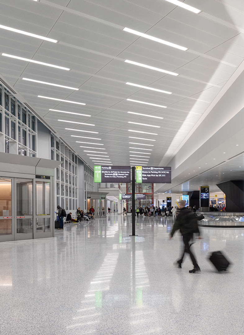 photo-gallery-transportation-roadways-newark-liberty-international-airport-terminal-a-10