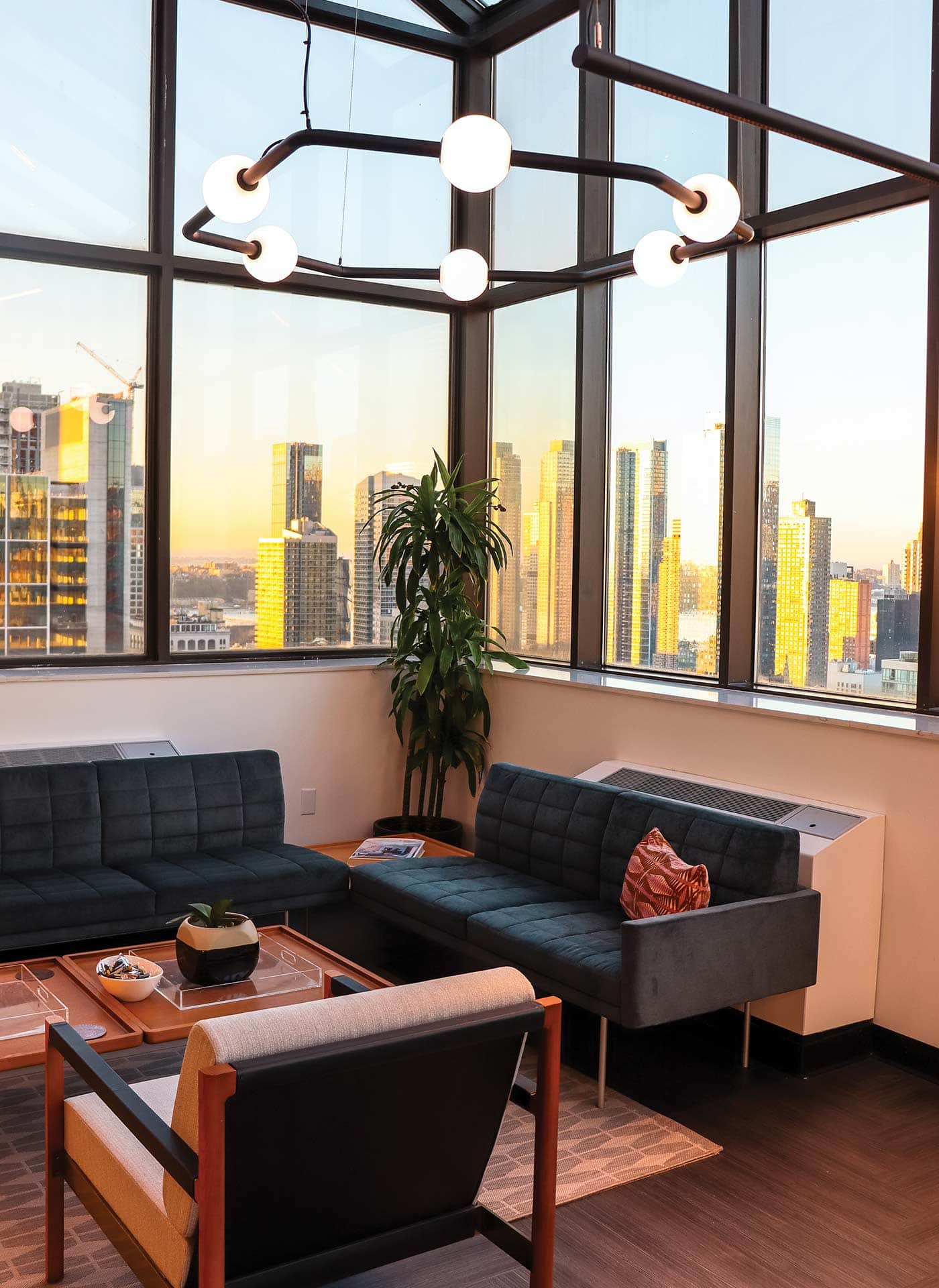 photo-gallery-commercial-office-nyc-experience-center-by-acuity-academy-16
